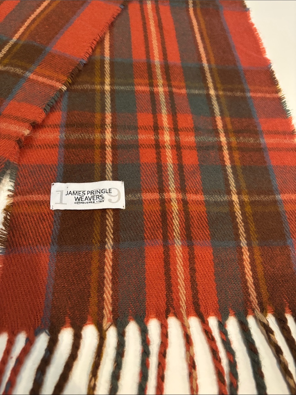 James Pringle Wool Scottish style Red & B
Green/blue Plaid scarf